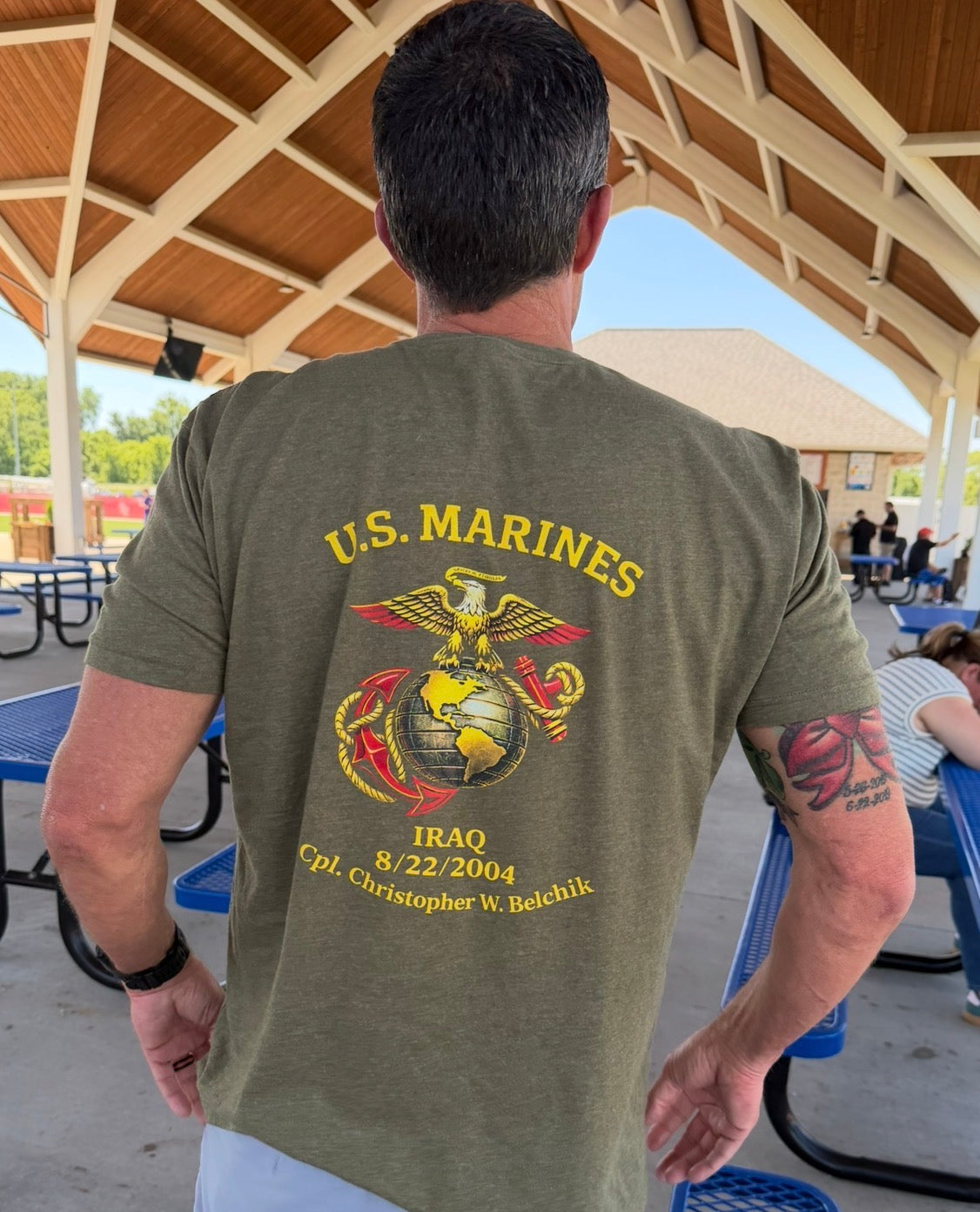 U.S. Marines Globe & Anchor T-Shirt — Iraq 8/22/2004 Memorial Tee